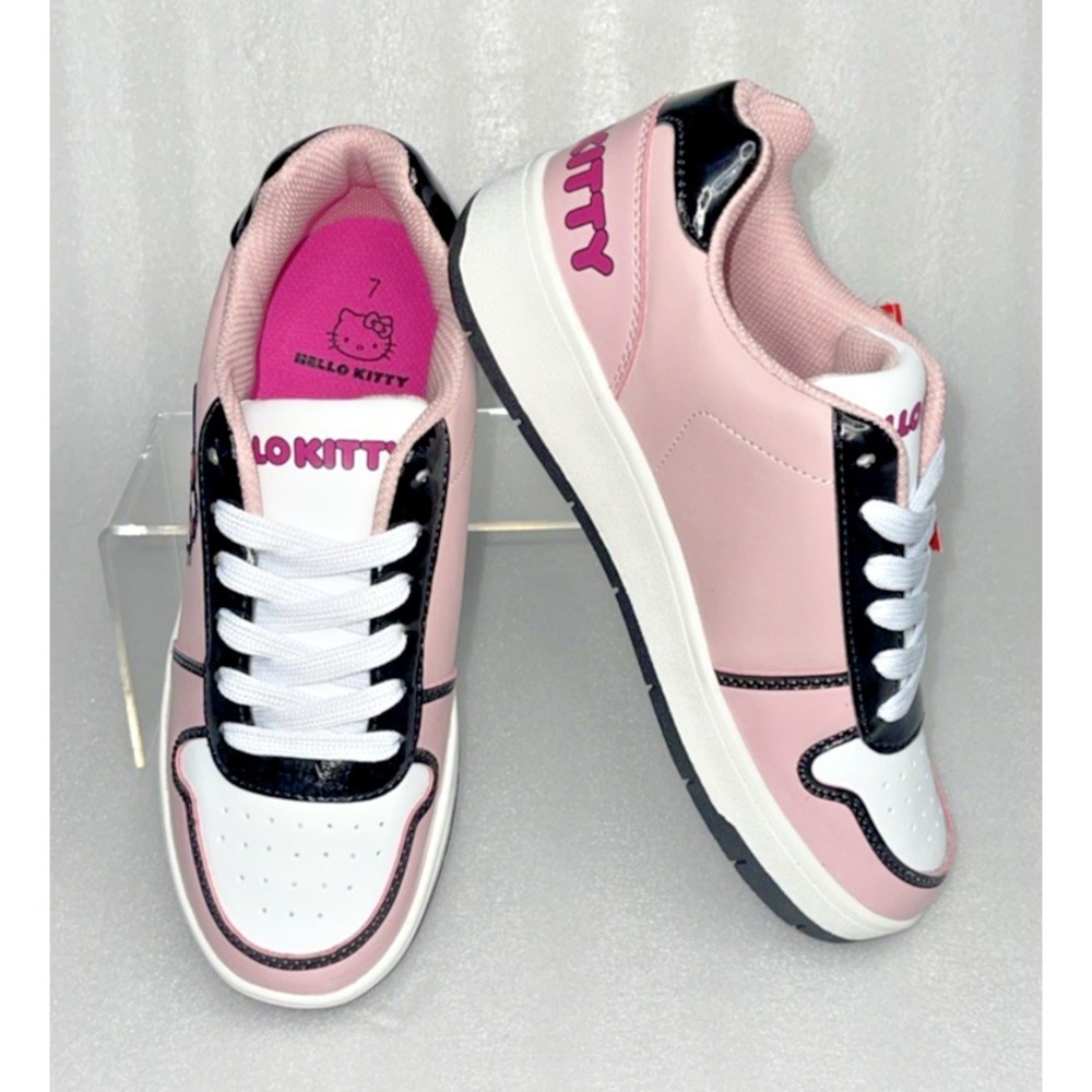 Sanrio Hello Kitty Court Sneakers Women's Size 7 Pink Lace Up Shoes NEW W/ TAGS - Picture 15 of 16